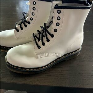 Brand New Doc Marten’s WhiteLeather Lace-Up Boots